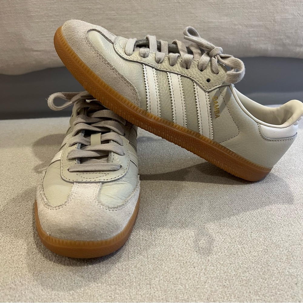 Adidas Sambas Tan size 7